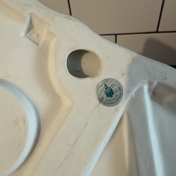 PartyLite Stoney Harbor Lighthouse Tea Light Cottage House Ceramic Village House - Picture 5 of 5